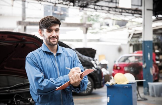 Top 5 Maintenance Tips to Keep Your Honda Cars Running Smoothly Authorised Service Centre for Honda Cars from Andheri to Borivali